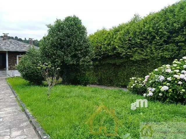 Casa o chalet en venta en Lugo con Calefacción, Terraza y Trastero