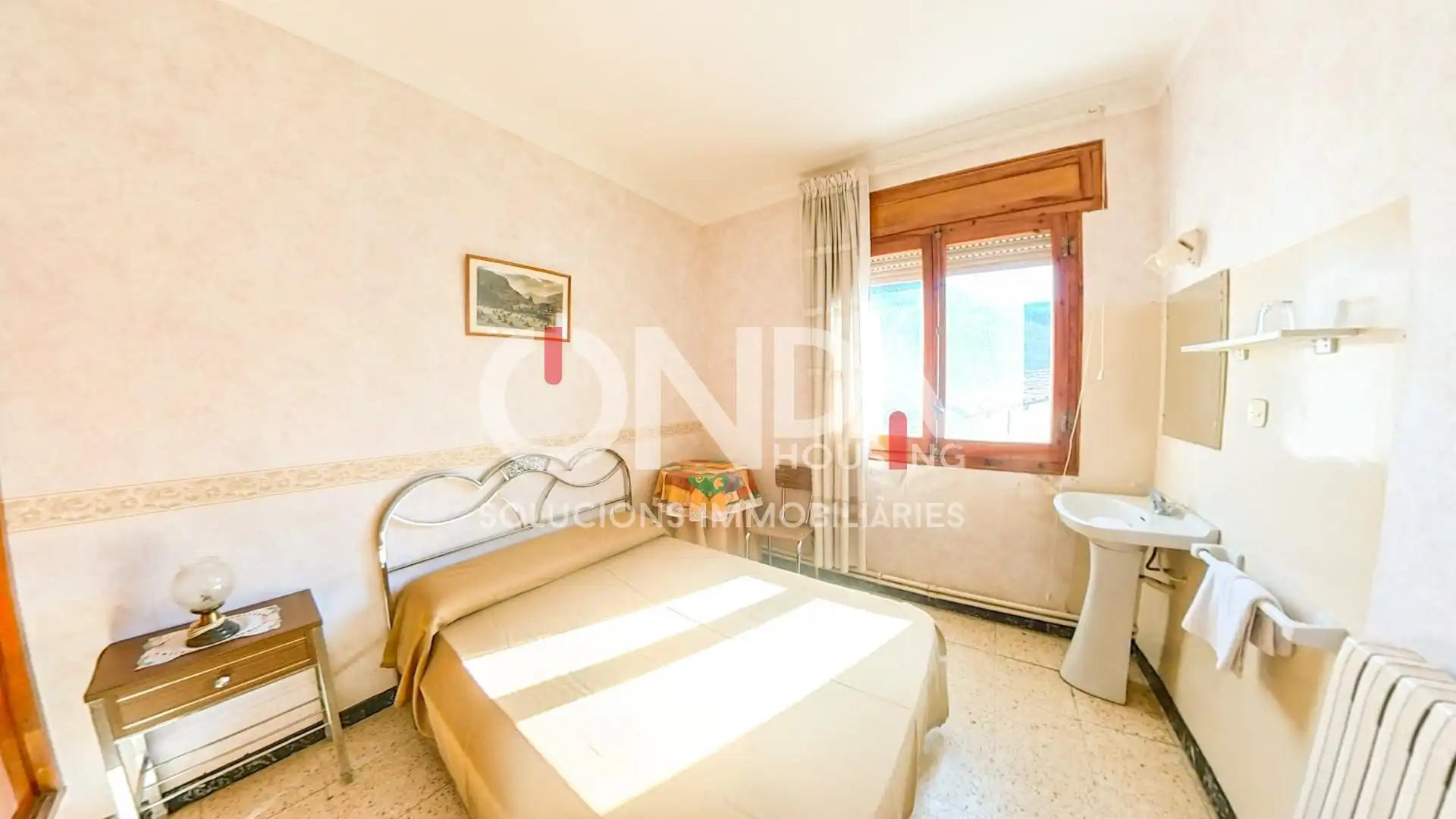 Buildings for sale in Avenida FLAMISELL, 5, Senterada