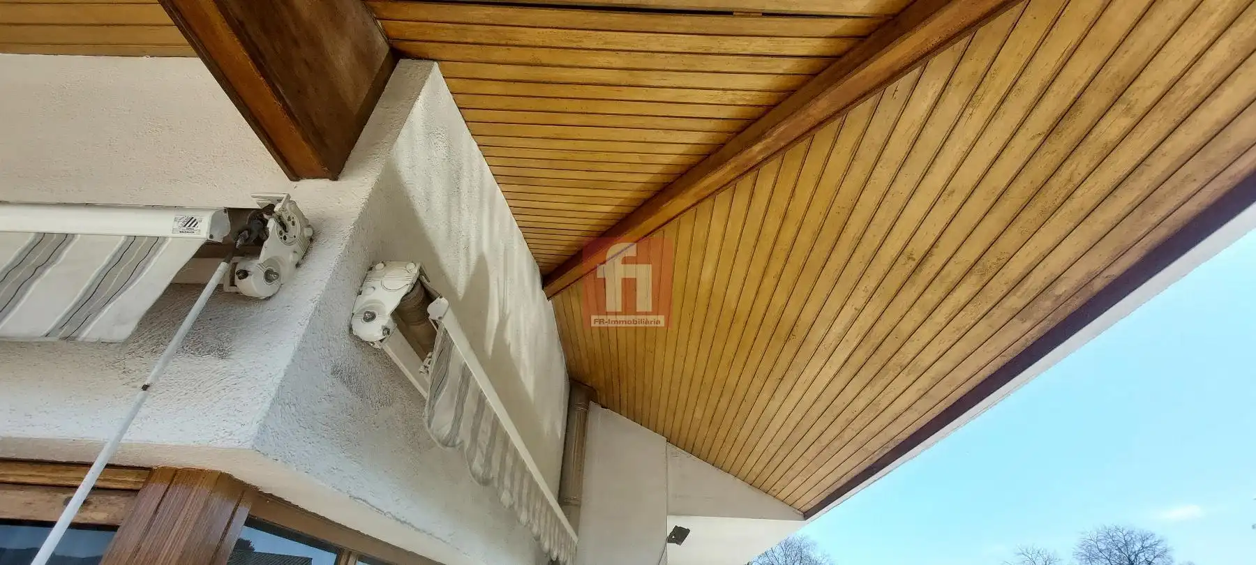 Außenansicht von Haus oder Chalet zum Verkauf in Palau-solità i Plegamans mit Klimaanlage, Terrasse und Abstellraum
