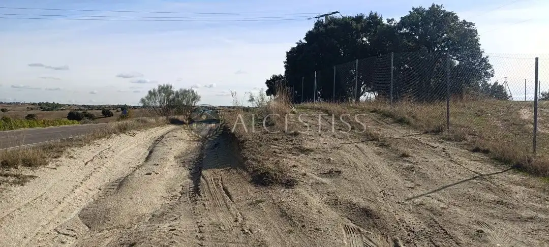 Grundstücke zum Verkauf in Méntrida