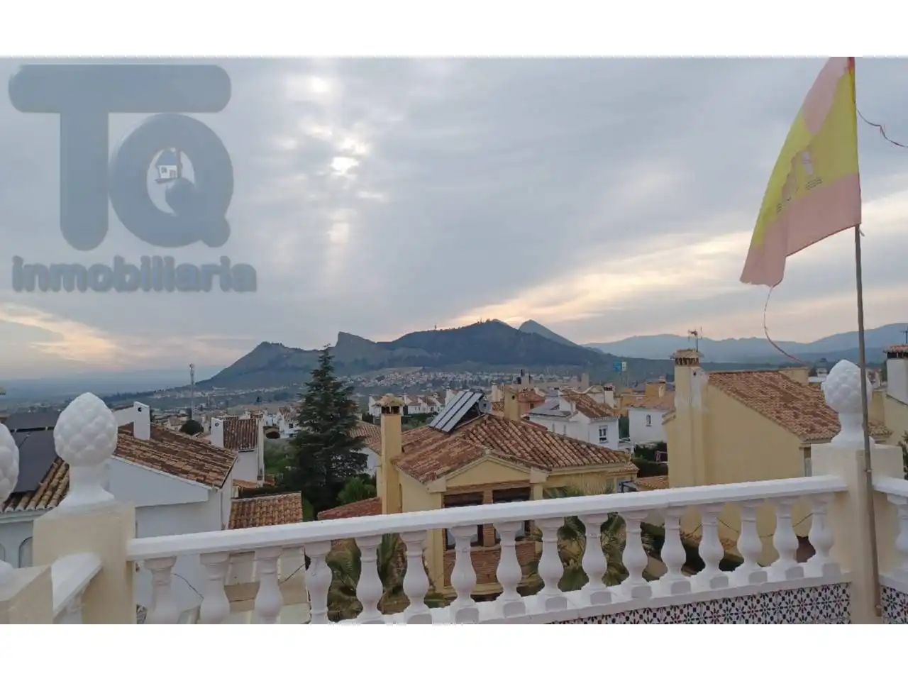 Vista exterior de Casa o xalet en venda en Albolote amb Aire condicionat, Calefacció i Jardí privat