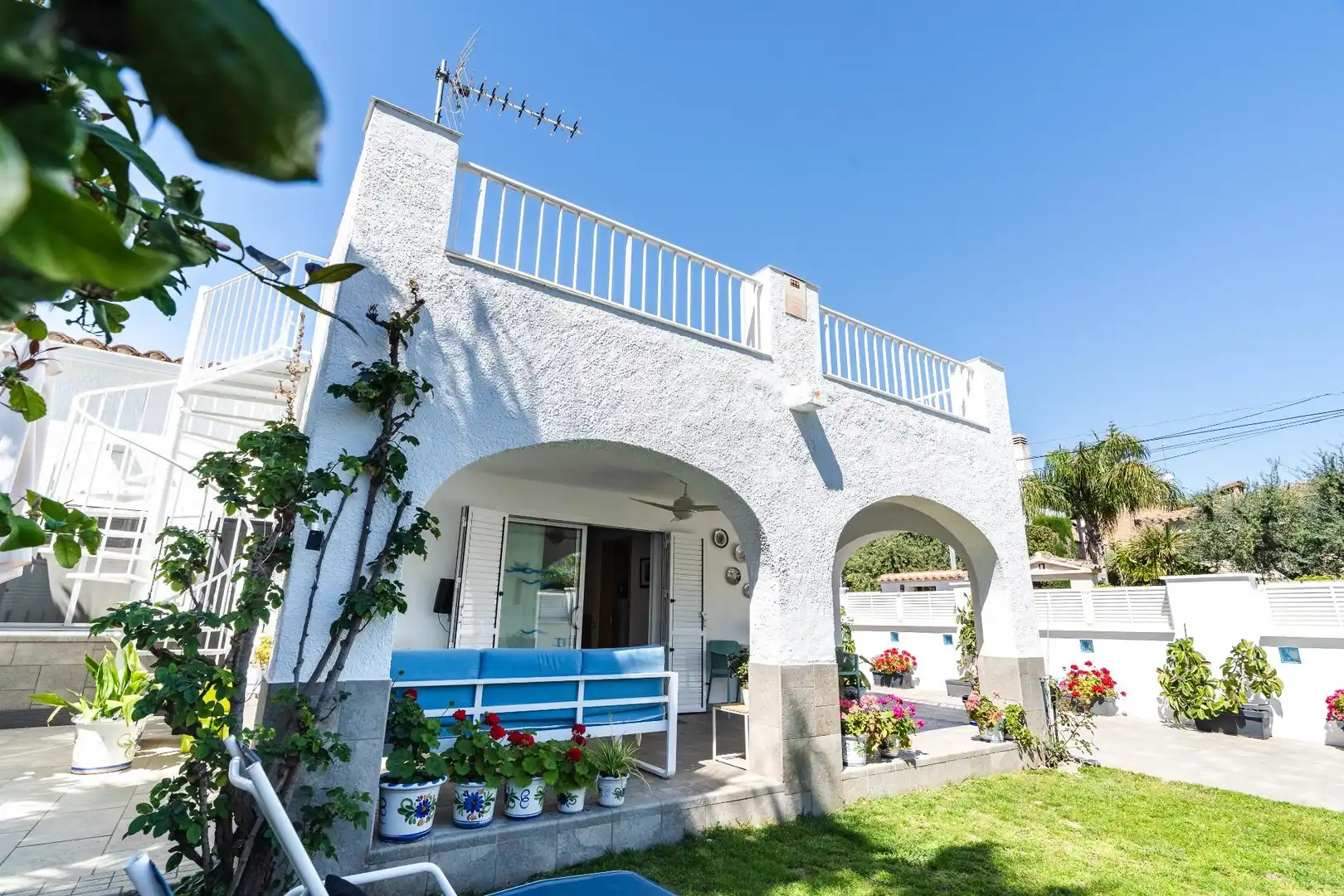Jardí de Casa o xalet en venda en Cambrils amb Aire condicionat, Calefacció i Jardí privat