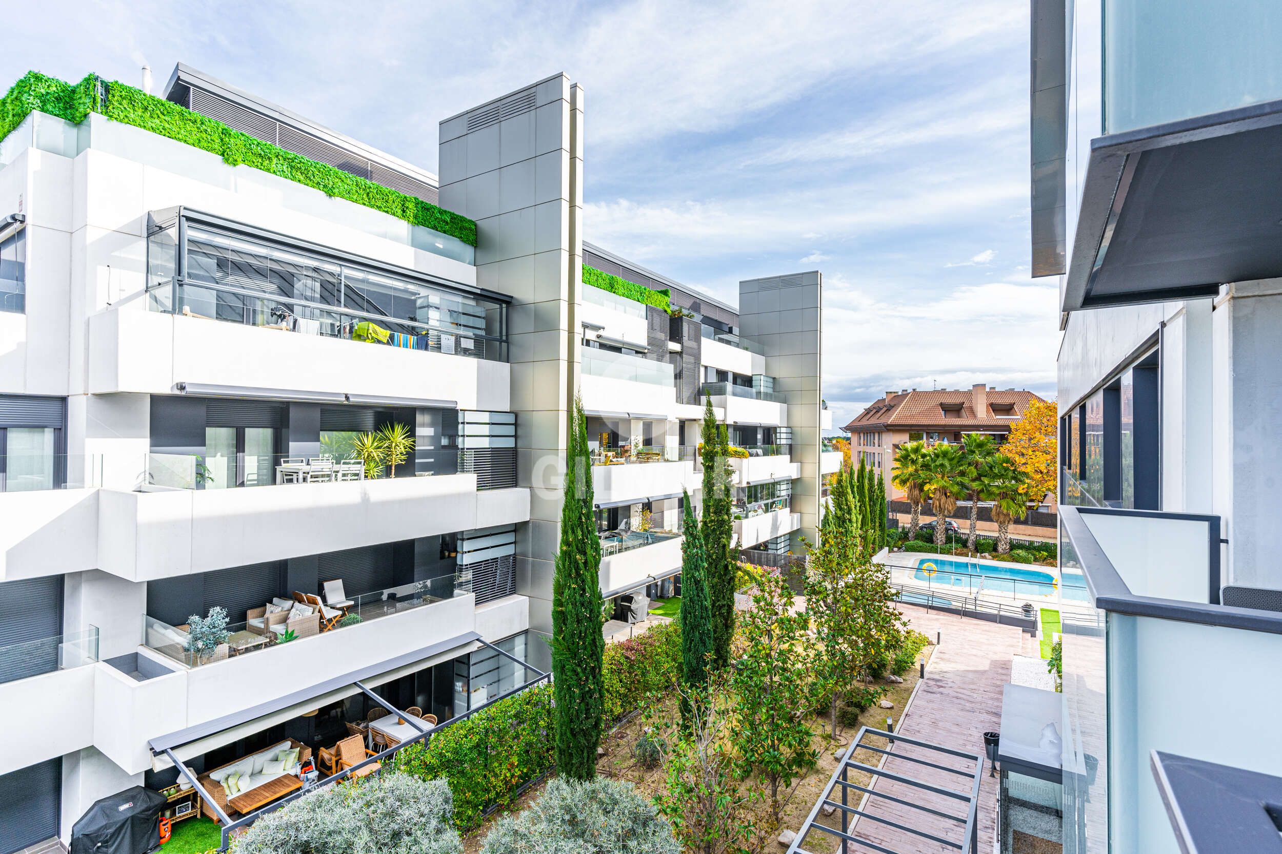 Exterior view of Flat for sale in Boadilla del Monte  with Heating, Storage room and Swimming Pool