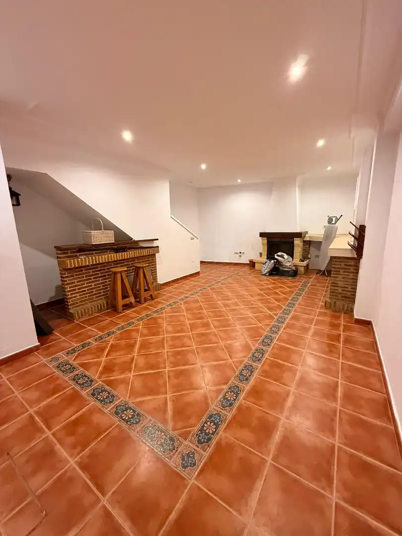 Casa o xalet en venda en Algeciras amb Balcó i Piscina comunitària