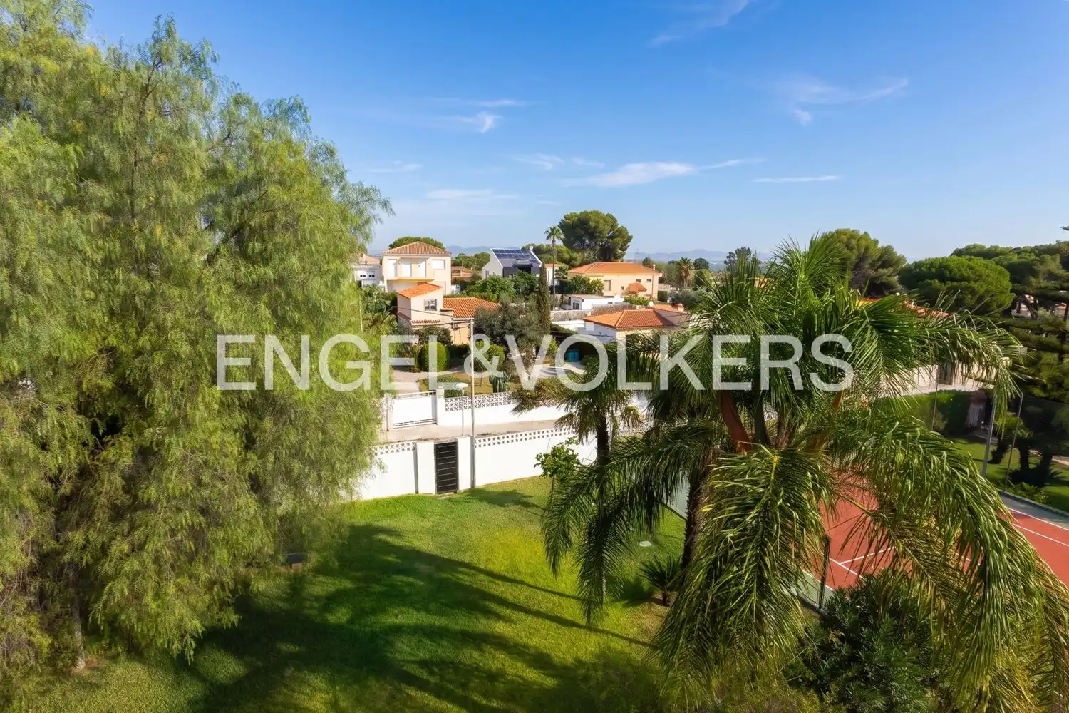 Casa o xalet de lloguer en Chiva amb Aire condicionat, Calefacció i Jardí privat