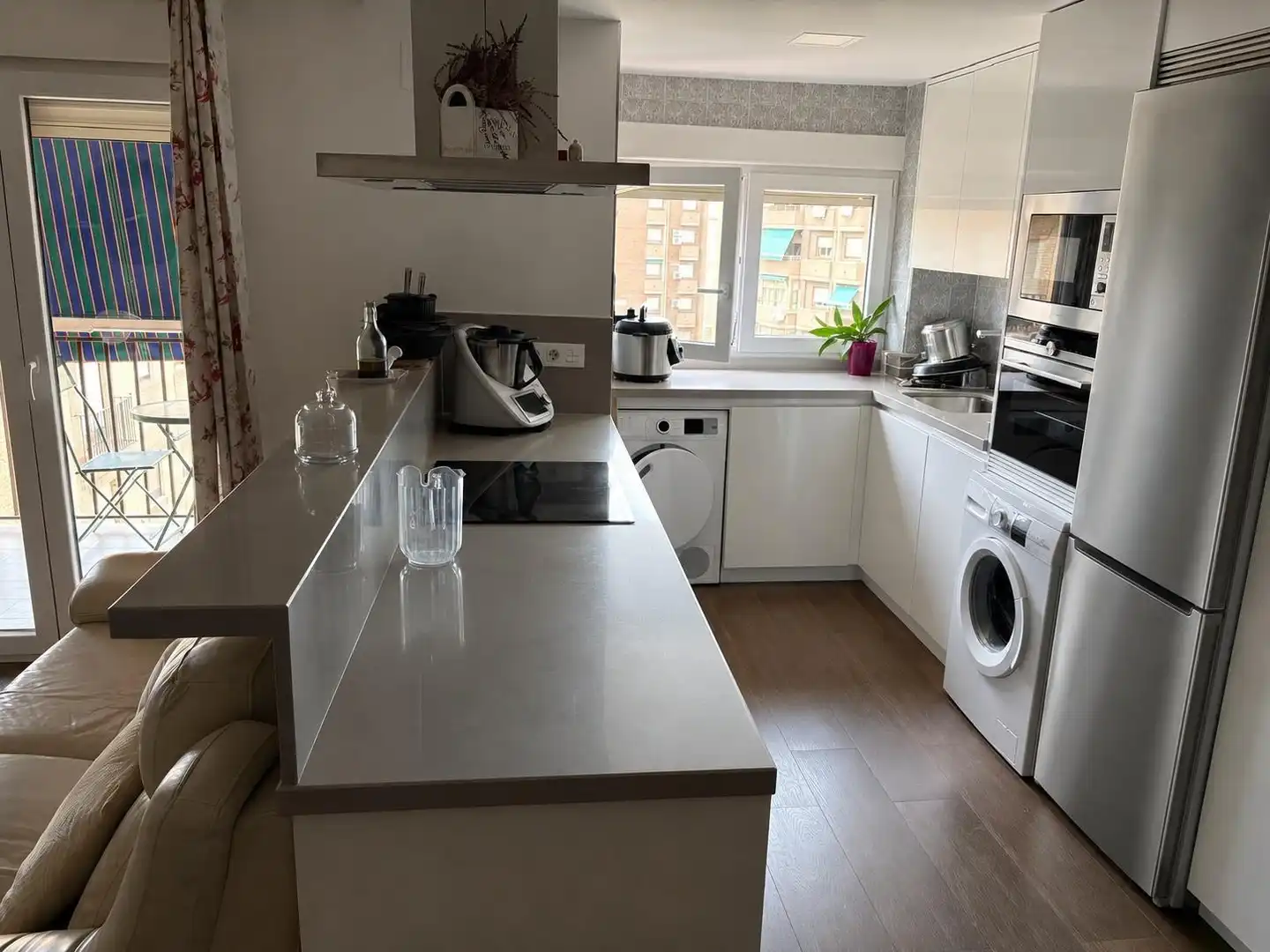 Kitchen of Flat for rent in Granada  with Air Conditioner, Heating and Furnished