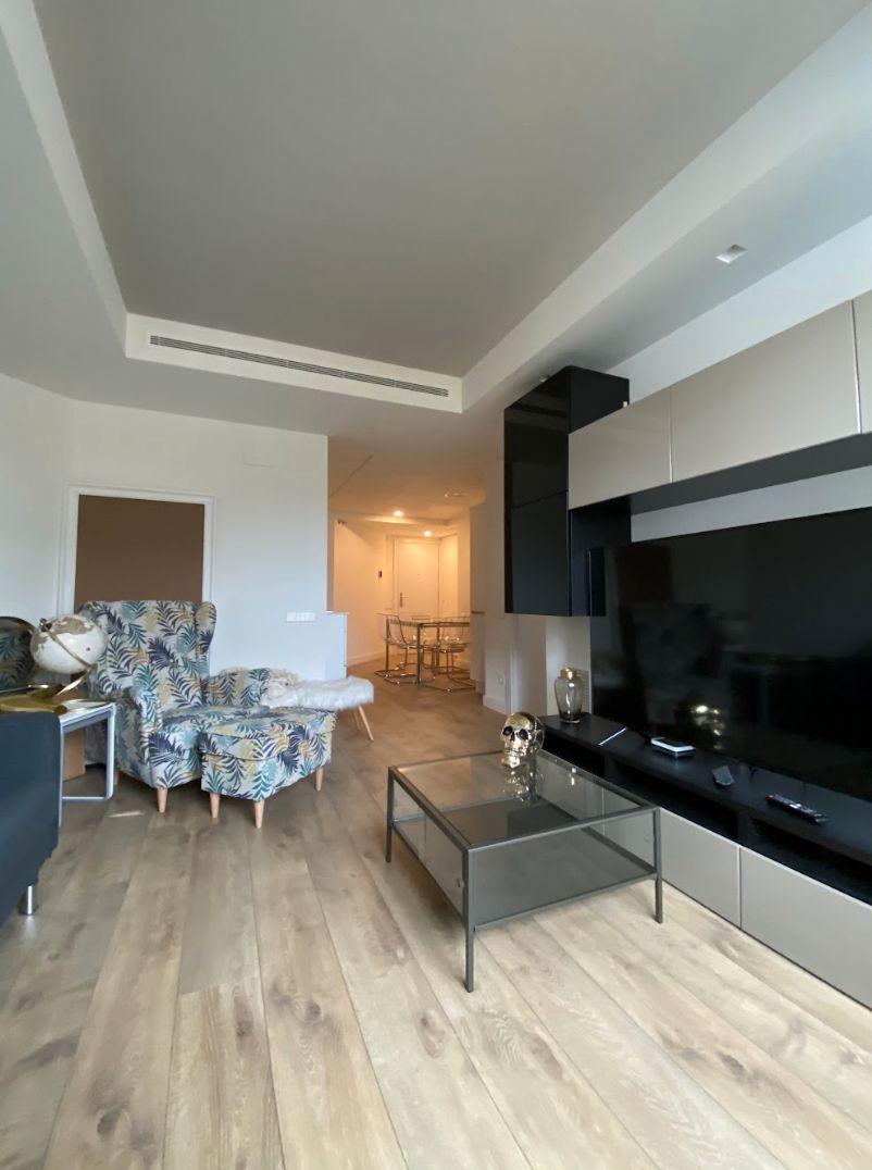 Sala de estar de Piso de alquiler en  Barcelona Capital con Amueblado, Horno y Lavadora