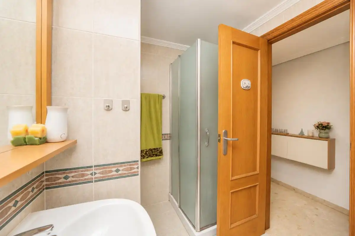 Bathroom of Flat for sale in Alicante / Alacant  with Heating, Terrace and Storage room