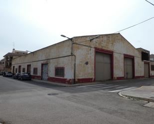 Vista exterior de Nau industrial en venda en La Pobla de Vallbona