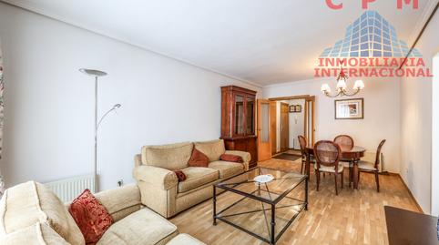 Foto 3 de Piso de alquiler en Arapiles,  Madrid Capital