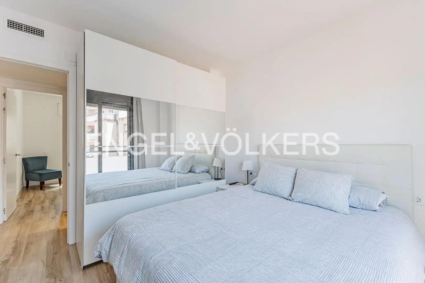 Habitación de Ático en venta en Barcelona con Aire acondicionado, Calefacción y Terraza