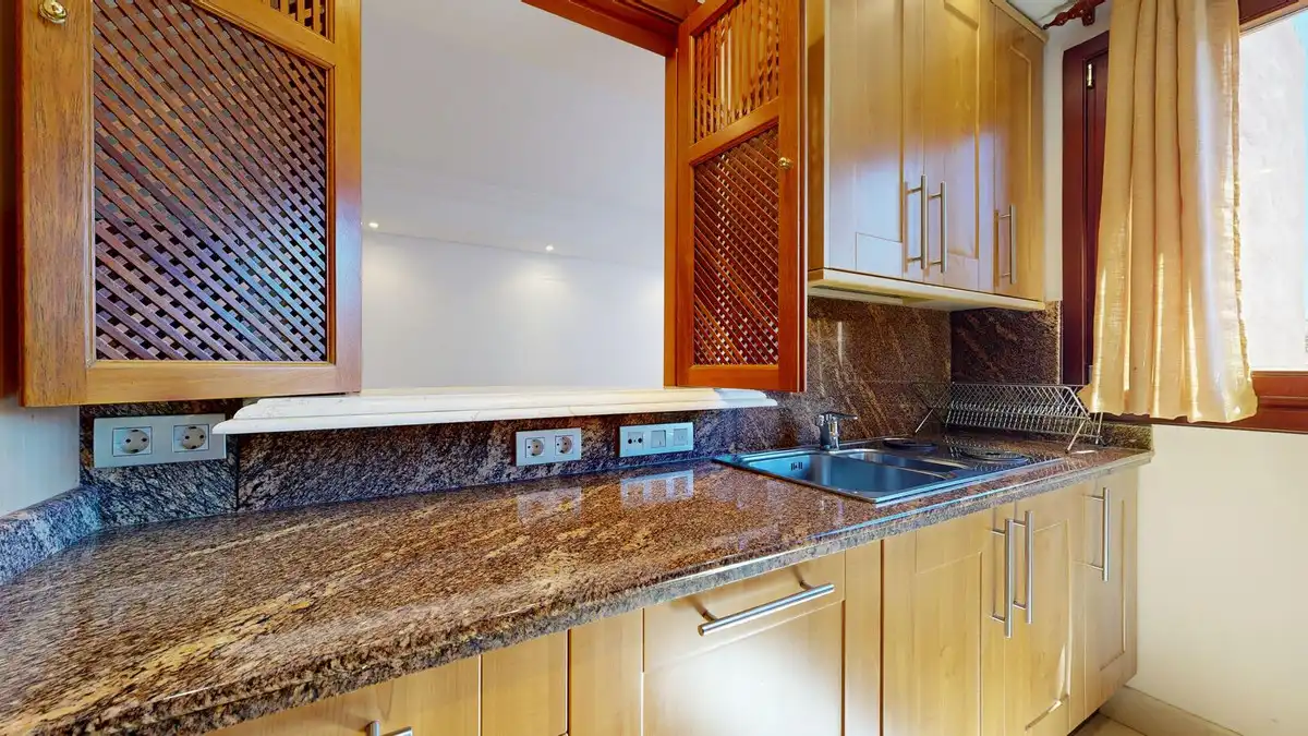 Kitchen of Flat for sale in Estepona  with Air Conditioner, Heating and Terrace