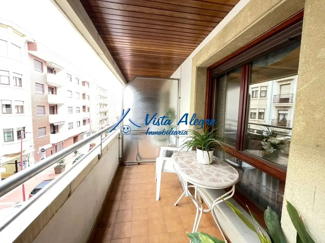 Vista exterior de Piso en venta en Haro con Calefacción, Terraza y Trastero