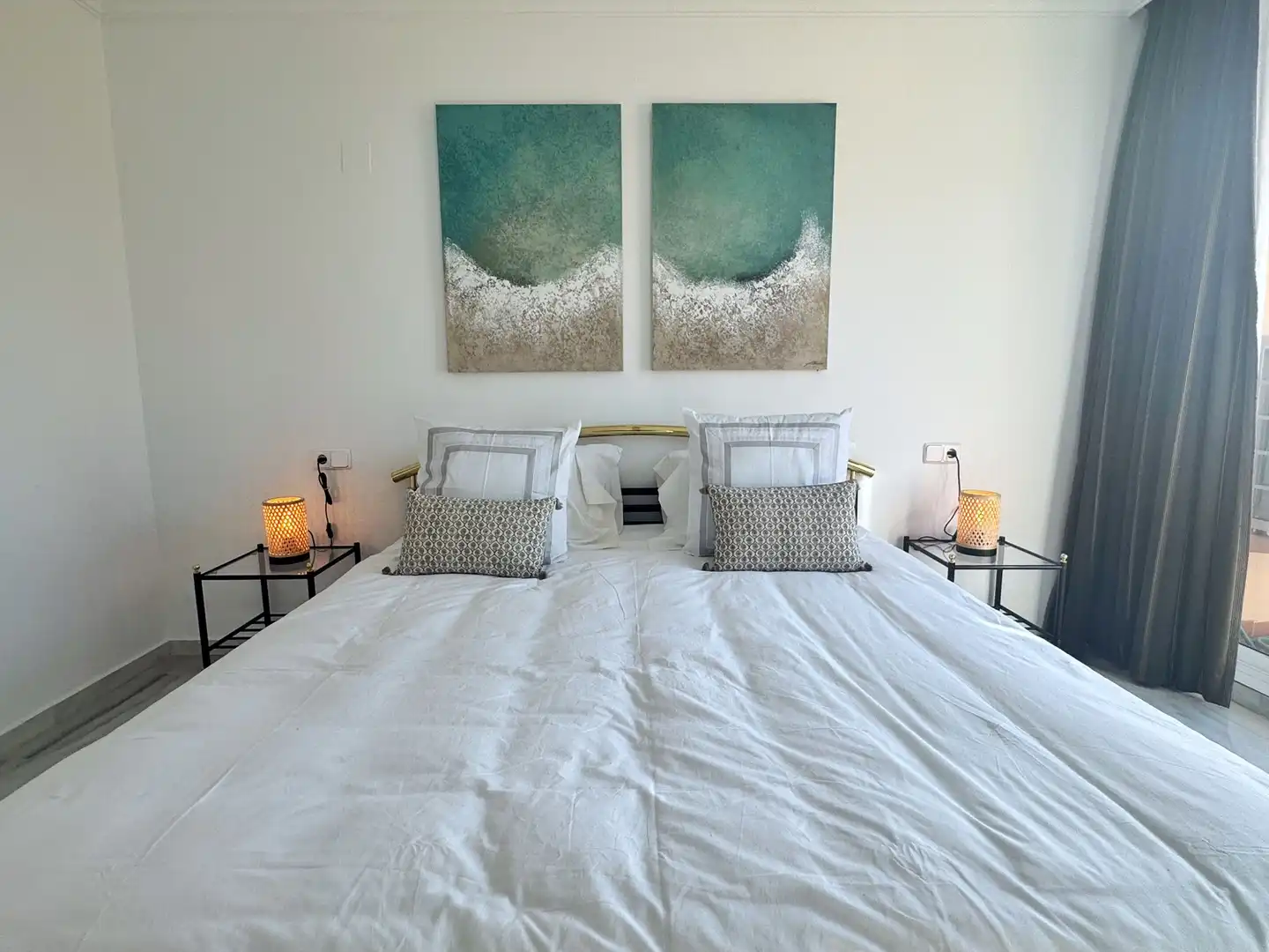 Habitación de Apartamento de alquiler en Marbella con Aire acondicionado, Calefacción y Terraza