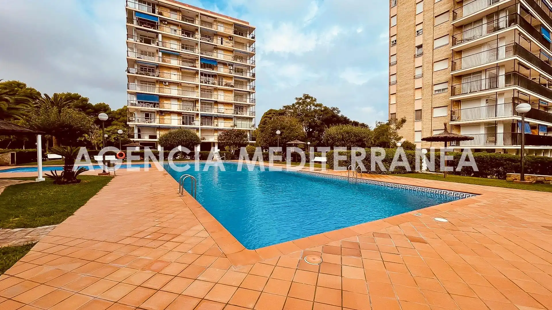 Apartamento con terraza en venta en Las Rotas / Les Rotes, imagen 35