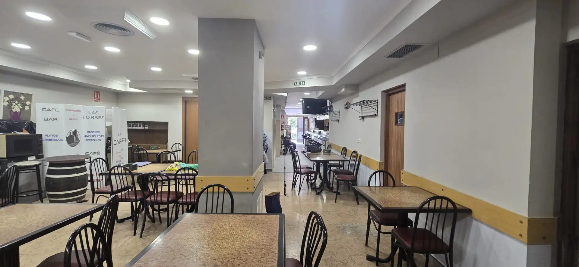 Local en venta en San Sebastián de los Reyes con Aire acondicionado, Calefacción y Amueblado