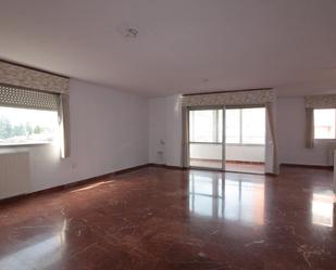 Living room of Flat to rent in  Granada Capital  with Terrace