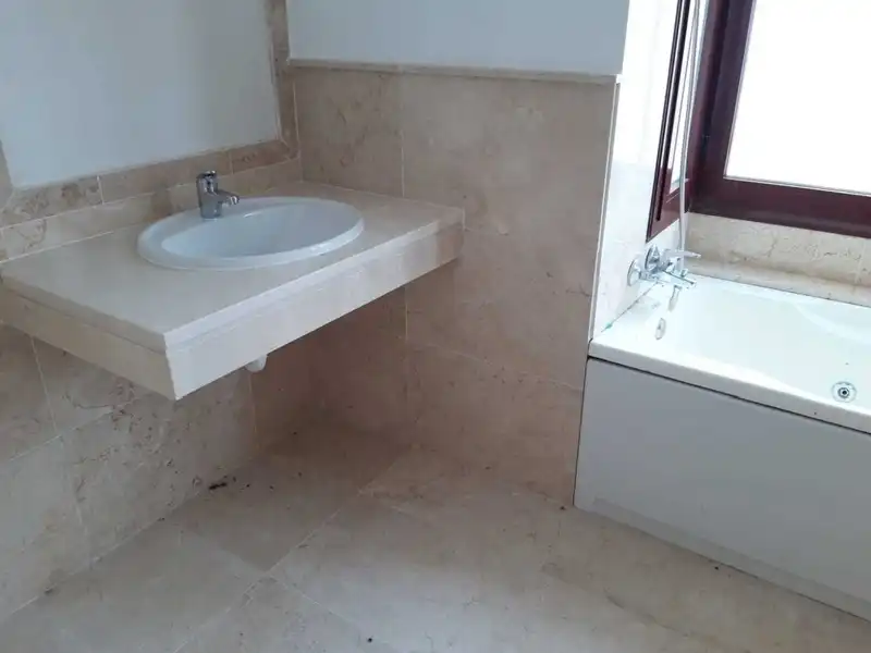 Bany de Apartament en venda en Cártama amb Jardí privat