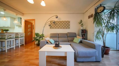 Foto 4 de Planta baixa en venda a Calle Nazaret, Villafontana - Estoril I, Móstoles