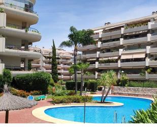 Vista exterior de Apartament en venda en Marbella amb Aire condicionat i Terrassa