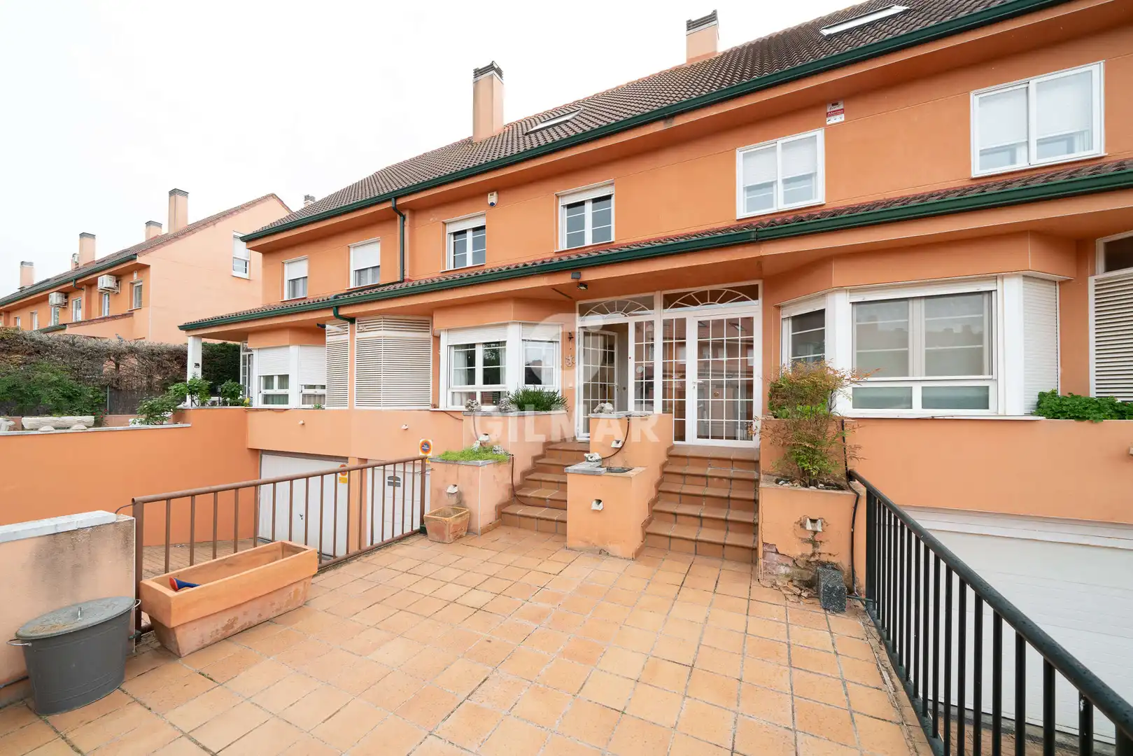 Vista exterior de Casa o chalet en venta en Algete con Calefacción, Jardín privado y Parquet