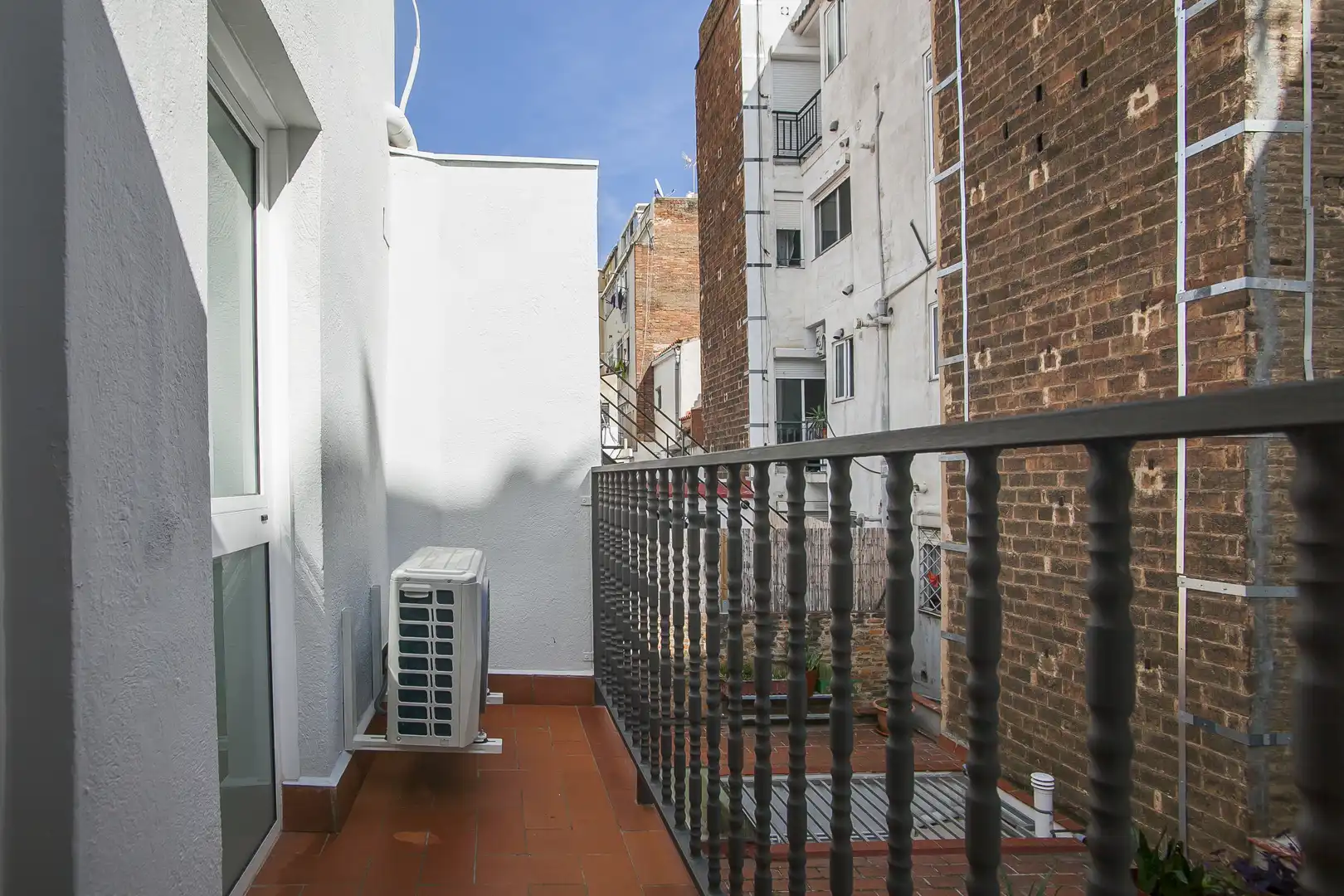 Buildings for sale in Passatge Klein, Provençals del Poblenou
