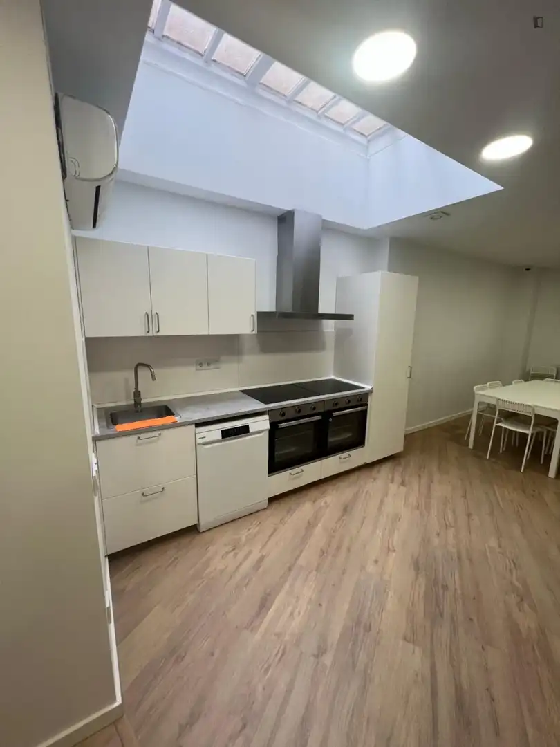 Room in Poble Nou