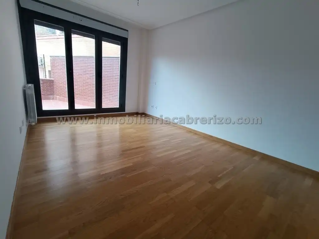Apartamento en venta en Villamediana de Iregua con Calefacción, Jardín privado y Parquet