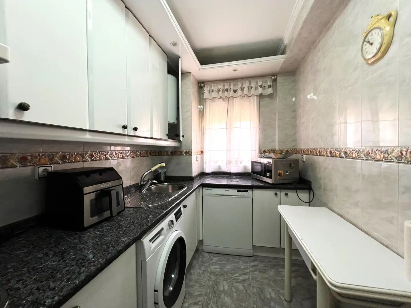 Cocina de Piso en venta en Sevilla con Aire acondicionado, Calefacción y Terraza