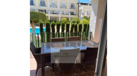 Foto 4 de Piso de alquiler en Avenida del Prado, Aloha, Marbella