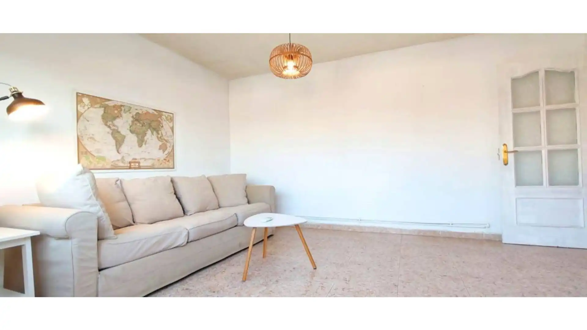 Living room of Attic for sale in Girona Capital  with Air Conditioner, Heating and Terrace