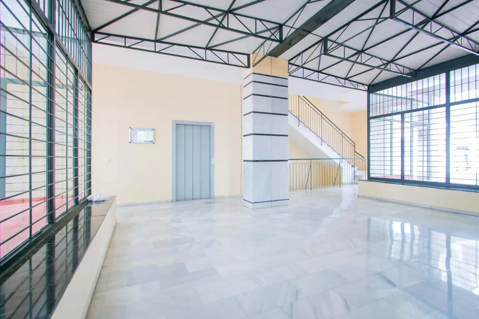 Dúplex en venda en Sevilla amb Aire condicionat, Calefacció i Terrassa