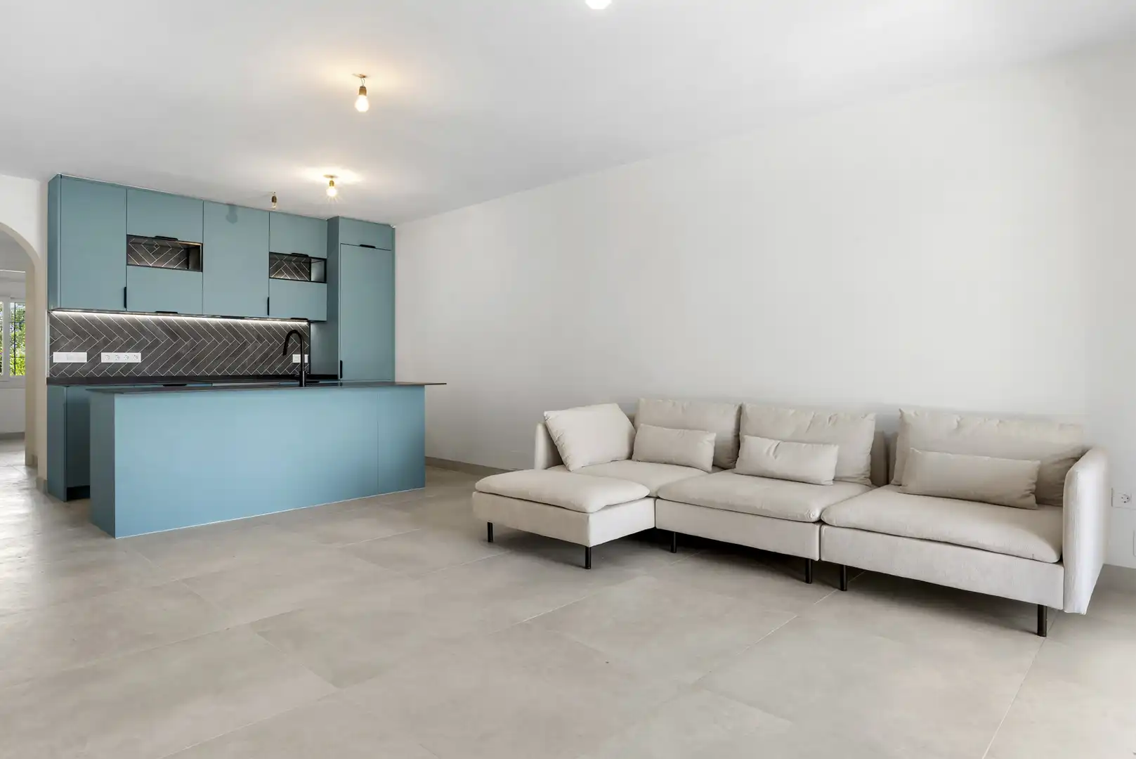Home with pool for sale in Nueva Andalucía, imagen 13