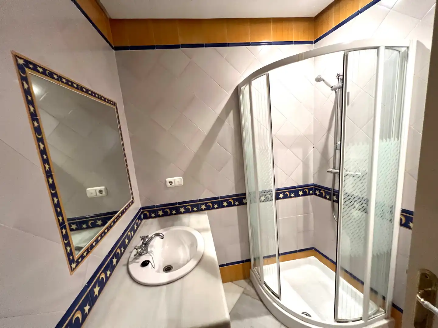 Casa con terraza en venta en Centro - Calzada - Cabo Noval, imagen 21