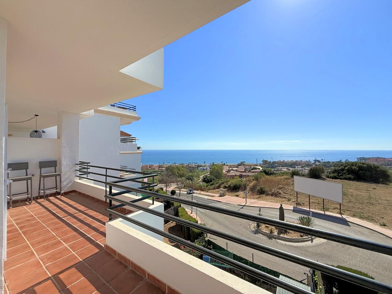Vista exterior de Apartament en venda en Manilva amb Aire condicionat, Calefacció i Terrassa