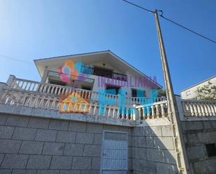 Exterior view of House or chalet for sale in Ourense Capital   with Heating, Private garden and Parquet flooring
