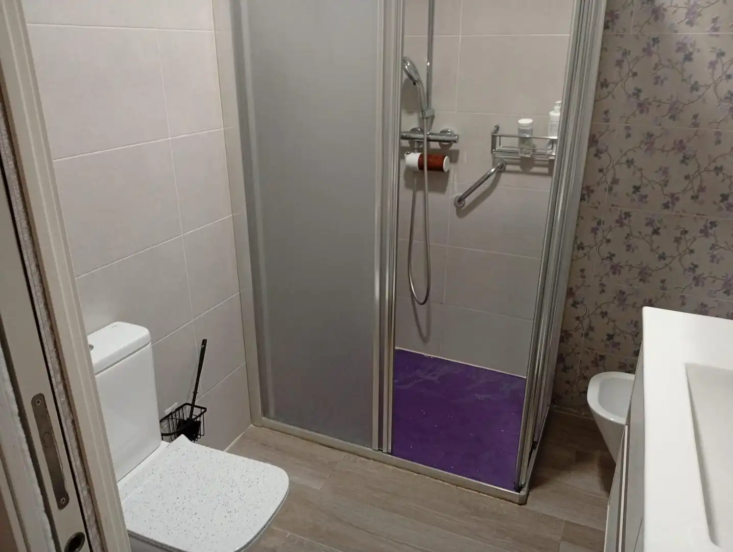 Baño de Piso en venta en Garrucha con Aire acondicionado, Parquet y Terraza