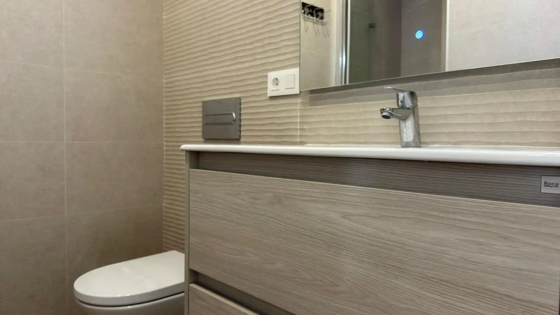 Badezimmer von Dachboden zum Verkauf in Finestrat mit Klimaanlage, Terrasse und Gemeinschaftspool