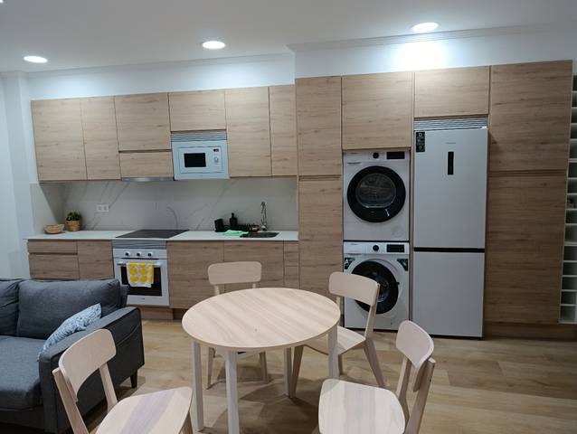 Piso en Alquiler en Calle de la Cámara en Centro