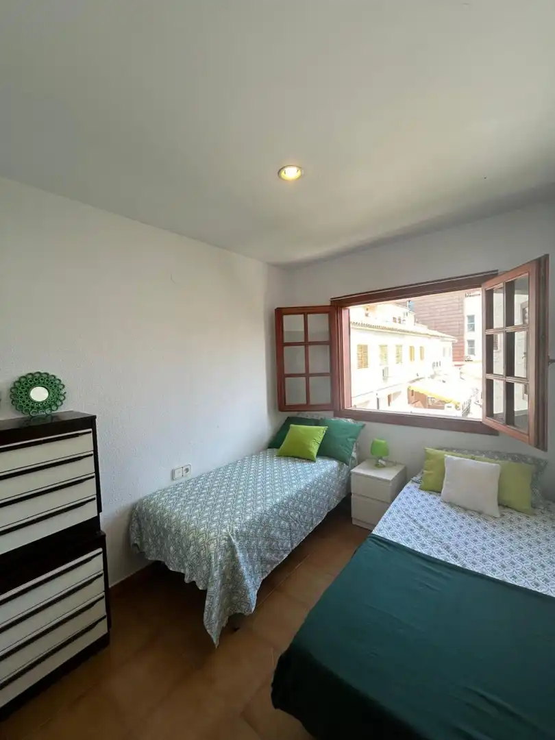 Habitación de Casa o chalet de alquiler en La Pobla de Farnals con Aire acondicionado, Terraza y Piscina