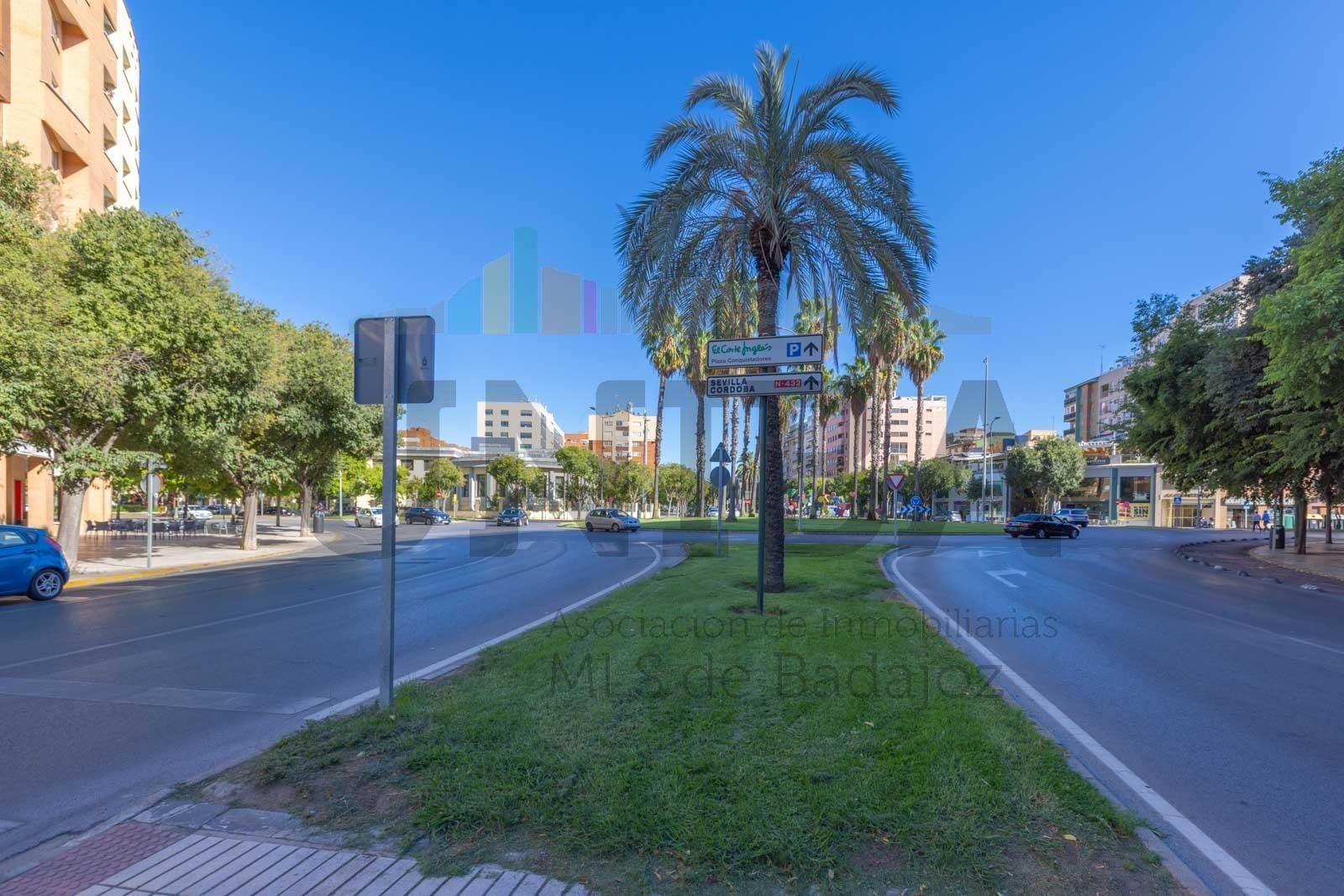 Vista exterior de Pis en venda en Badajoz Capital amb Aire condicionat, Calefacció i Balcó