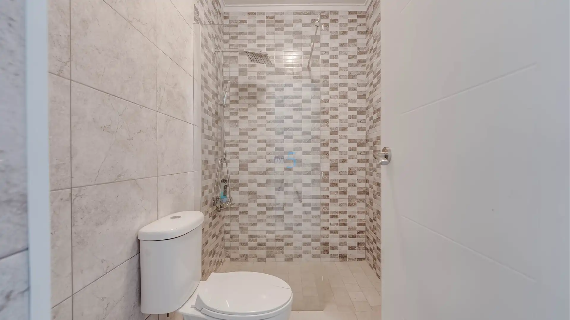 Baño de Casa o chalet en venta en Torrevieja con Terraza, Piscina y Amueblado