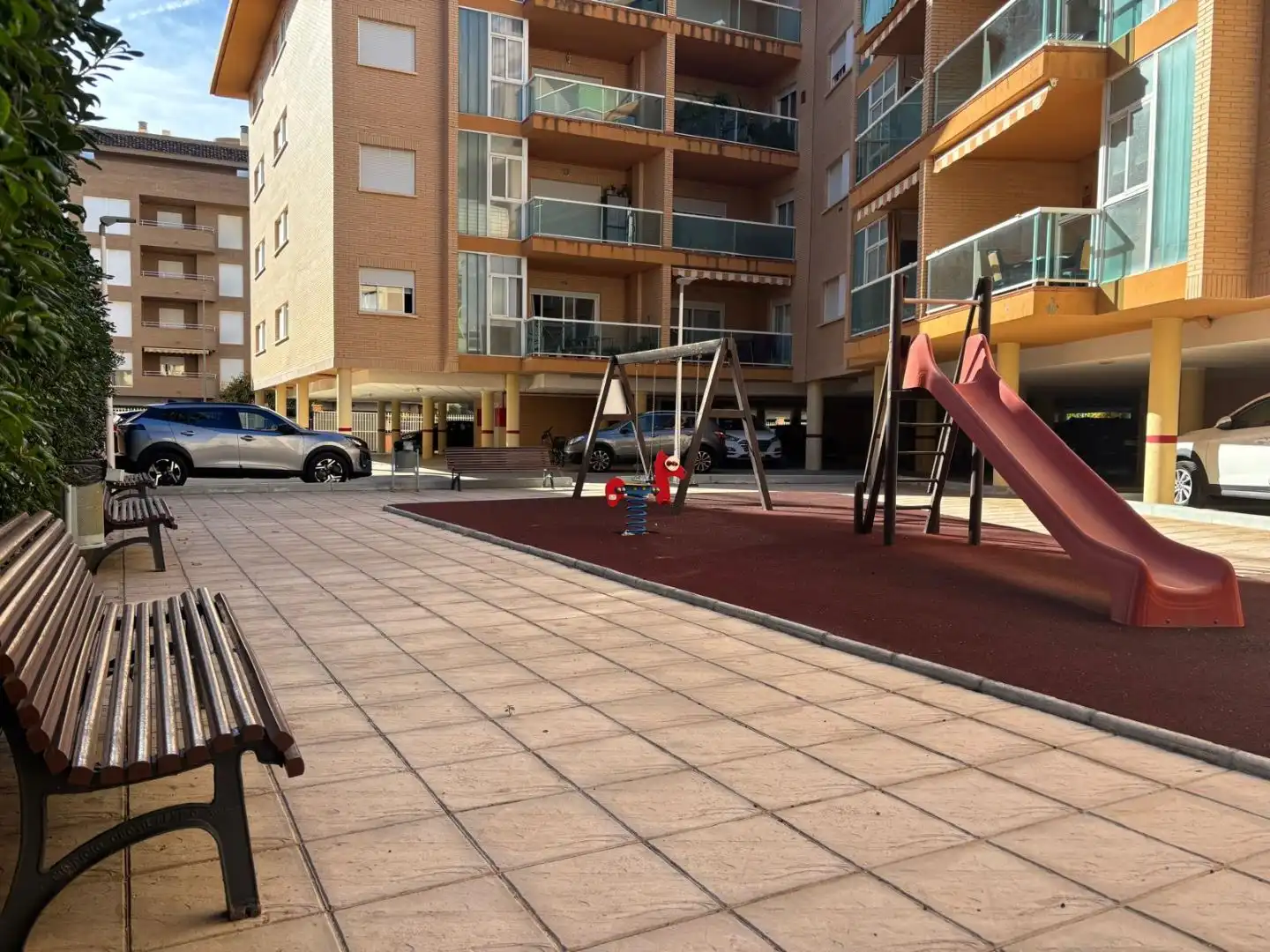 Parkplatz von Wohnung zur Miete in Dénia mit Klimaanlage, Terrasse und Schwimmbad
