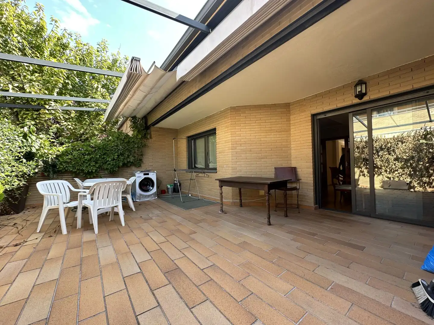 Terrassa de Casa adosada de lloguer en Boadilla del Monte amb Aire condicionat, Jardí privat i Traster