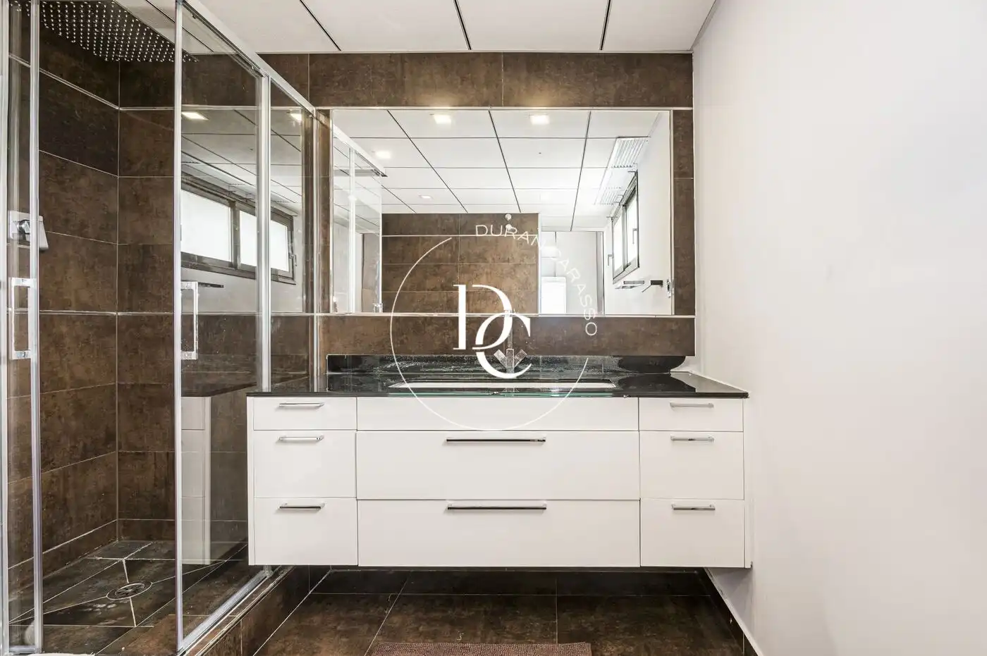 Baño de Casa o chalet en venta en Canyelles con Aire acondicionado, Calefacción y Jardín privado