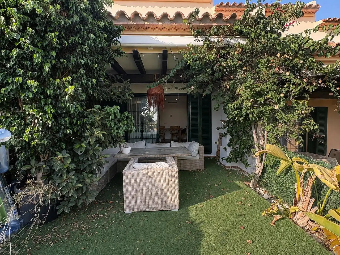 Terrassa de Casa adosada en venda en Finestrat amb Aire condicionat, Calefacció i Jardí privat