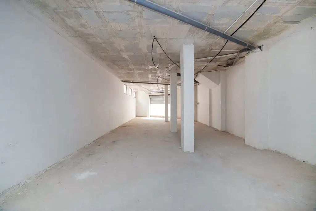 Commercial properties for sale in Monóvar  / Monòver