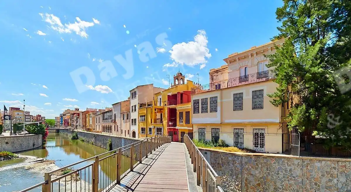 Vista exterior de Casa o xalet en venda en Orihuela amb Balcó