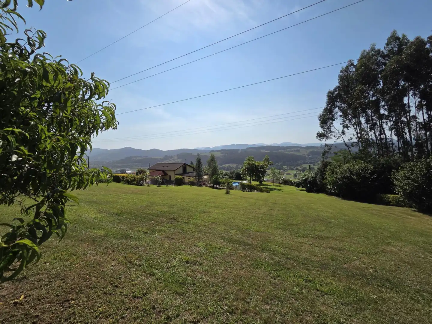 Haus oder Chalet zum Verkauf in Piélagos mit Privatgarten, Terrasse und Abstellraum
