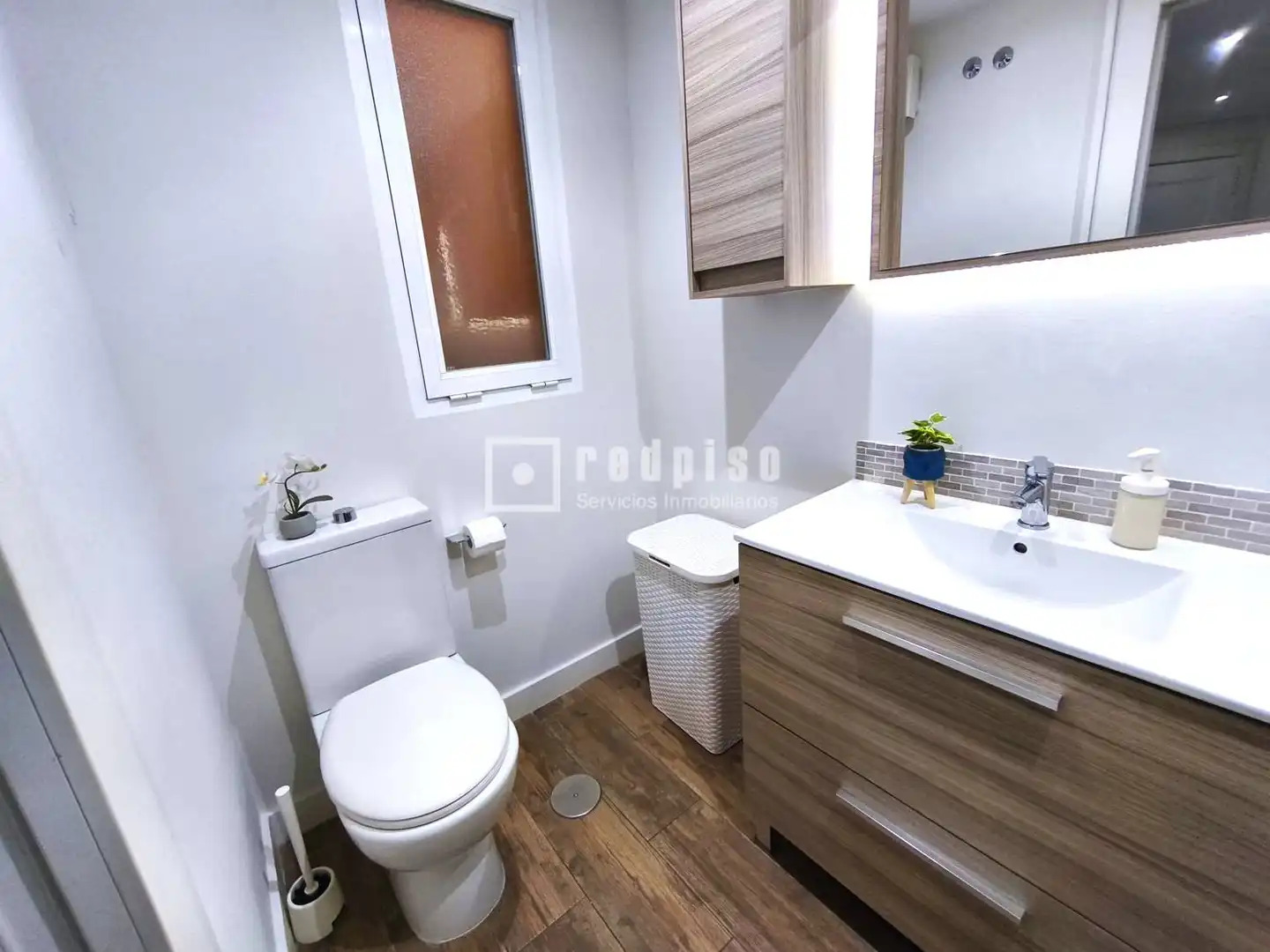 Badezimmer von Wohnung zum Verkauf in Móstoles mit Klimaanlage